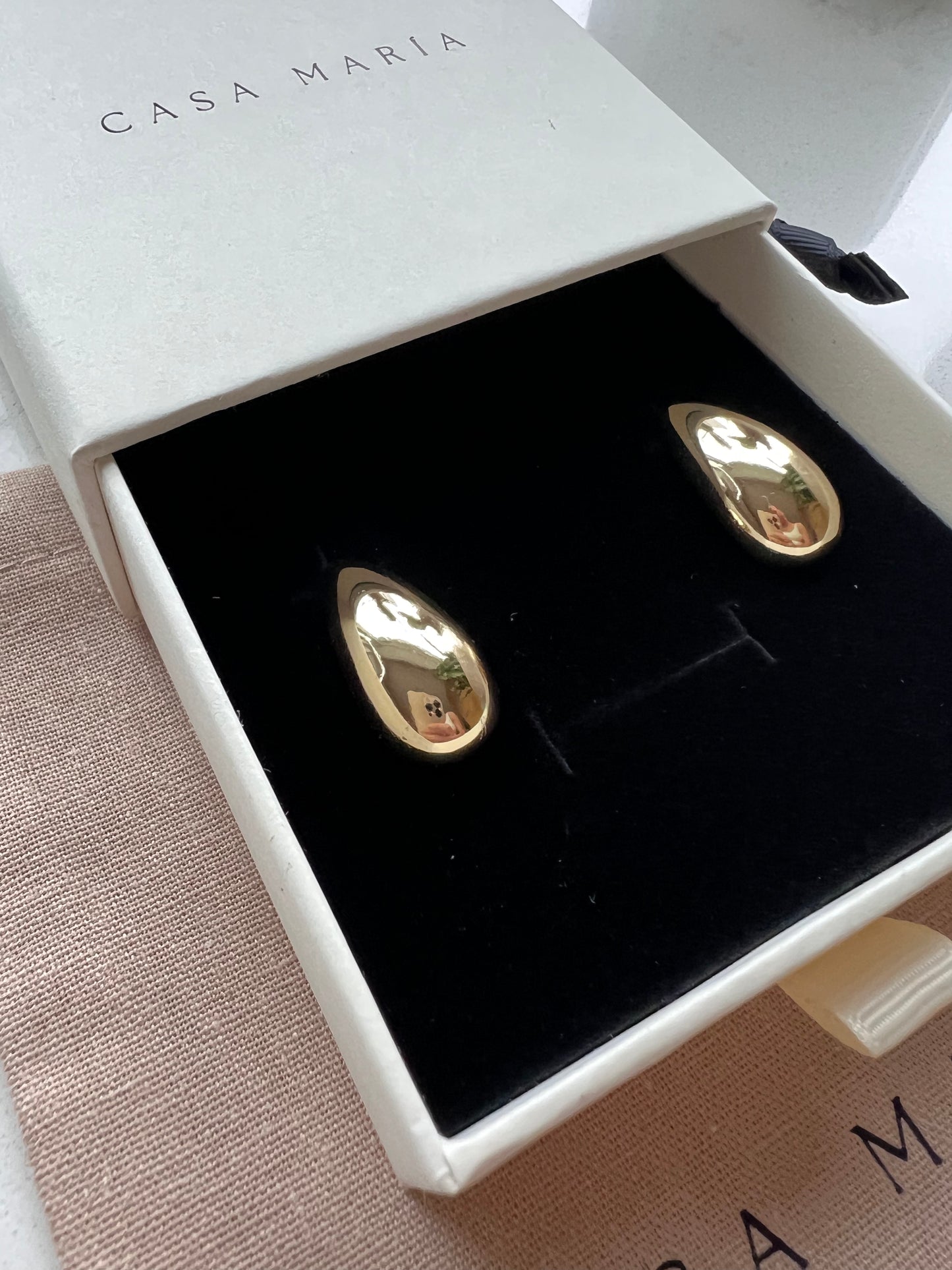 Drop earrings