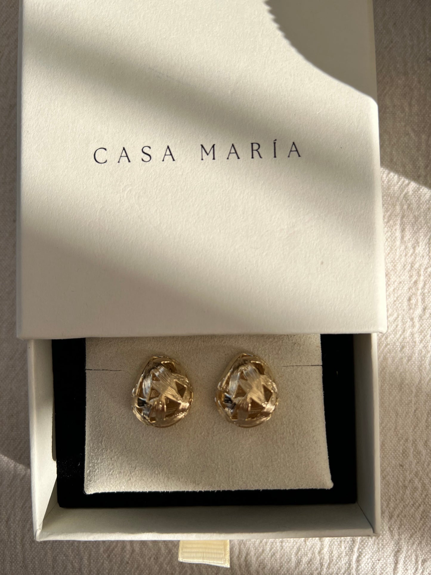 Bee Hive Studs