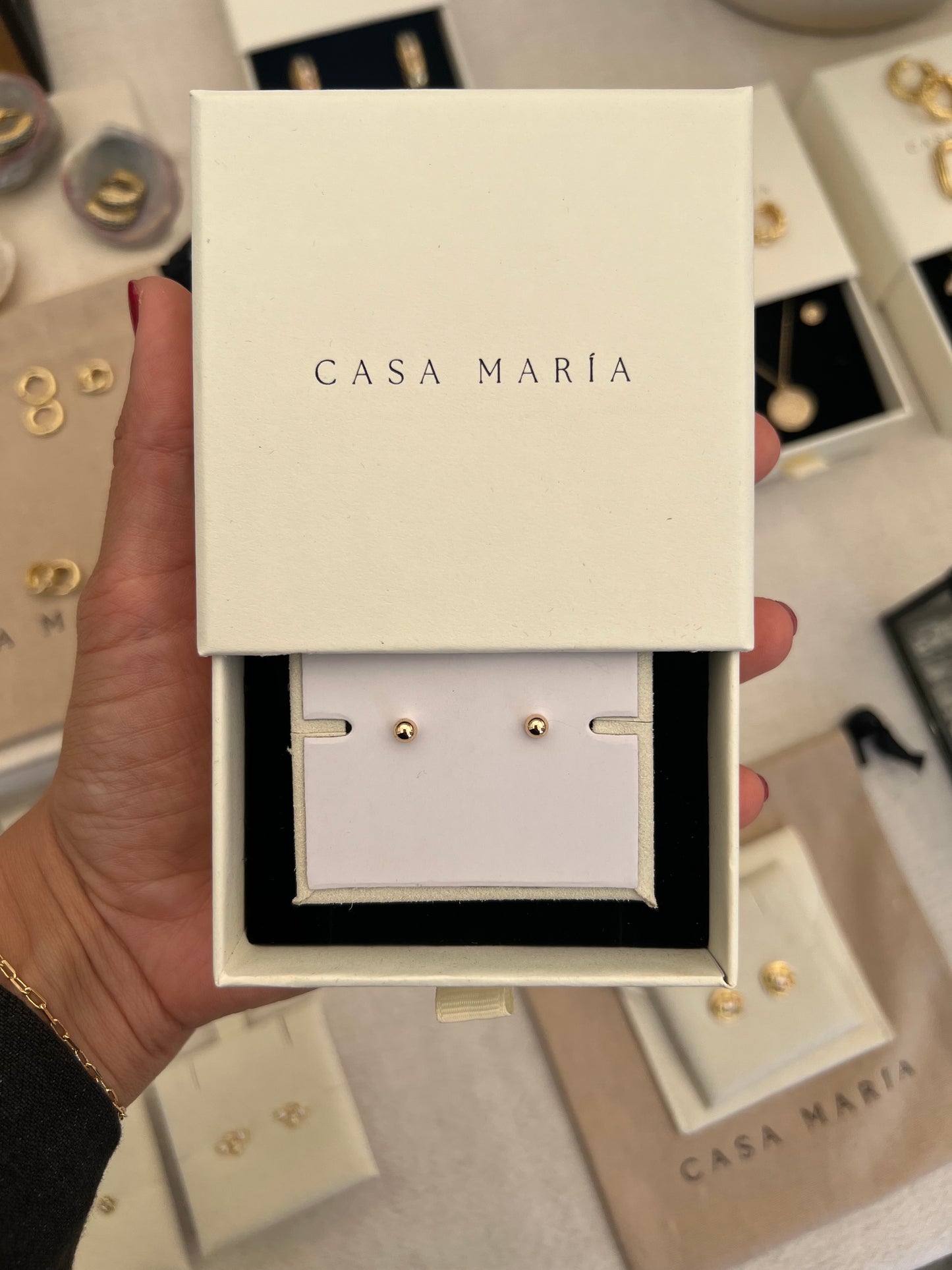 Crown Zirconia Studs