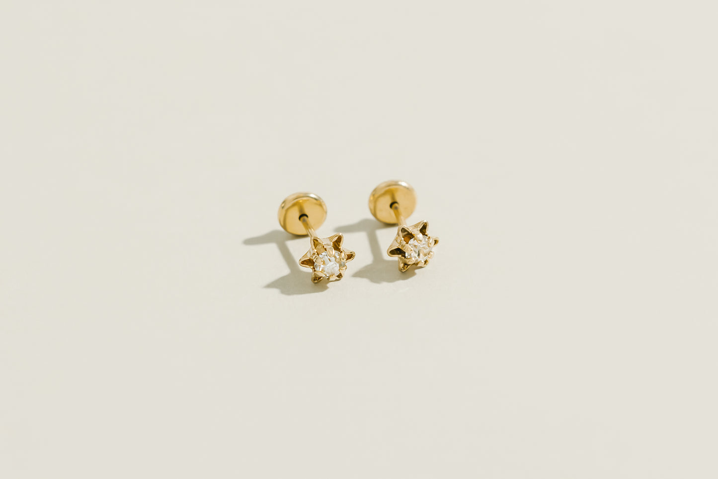 Flower Single Zirconia Studs