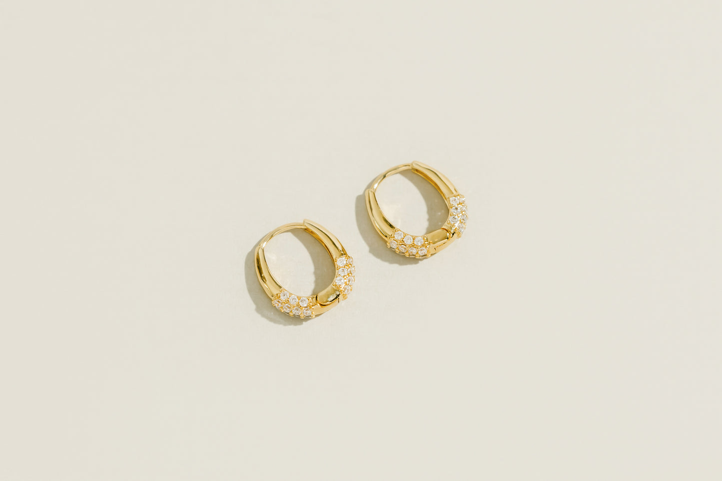 Zirconia oval hoops