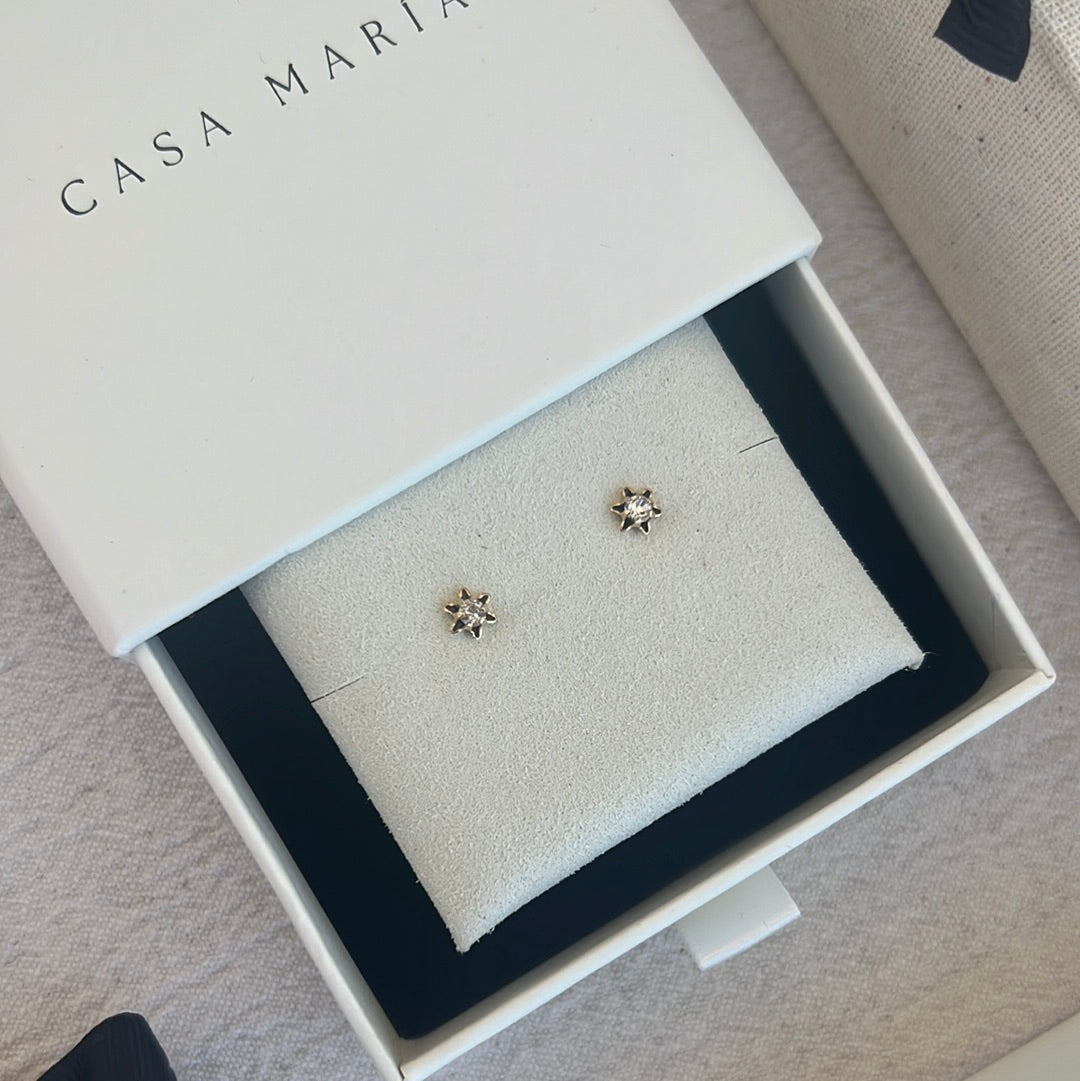 Flower Single Zirconia Studs