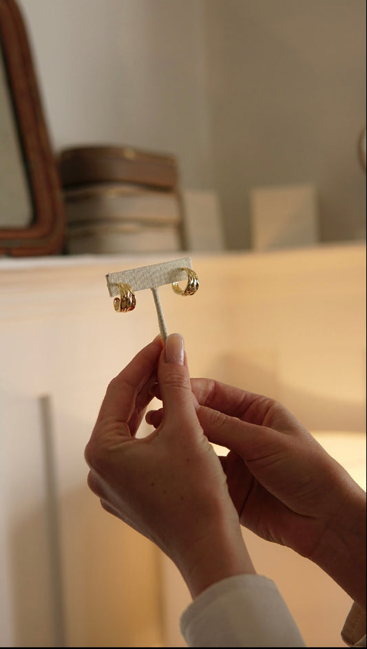 Yulianna Studs